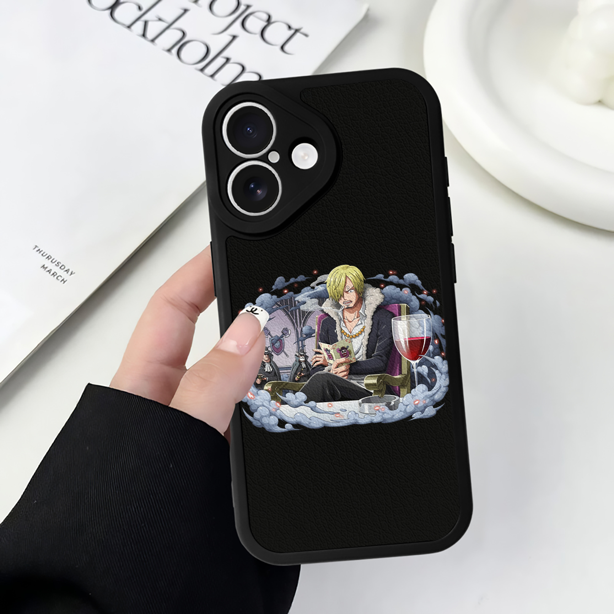 （画像用） ワンピース サンジ ONE PIECE Sanji 【iPhone 16シリーズ対応】シリコンスマホケース（レザー調） 材質：シリコン